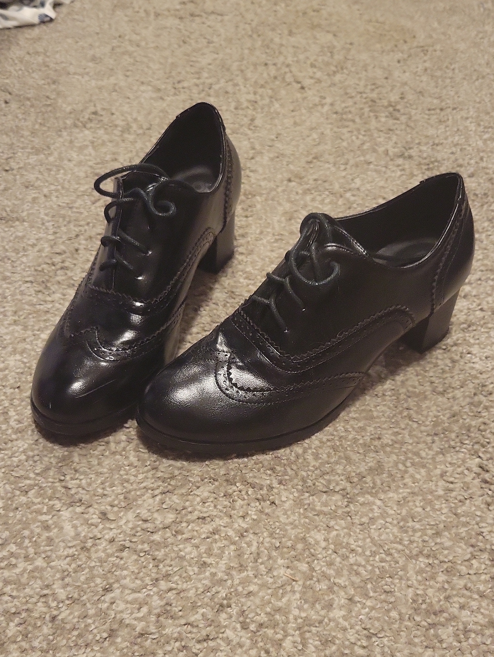 Classic Black Wingtip Lace-Up Heeled Oxfords - Women